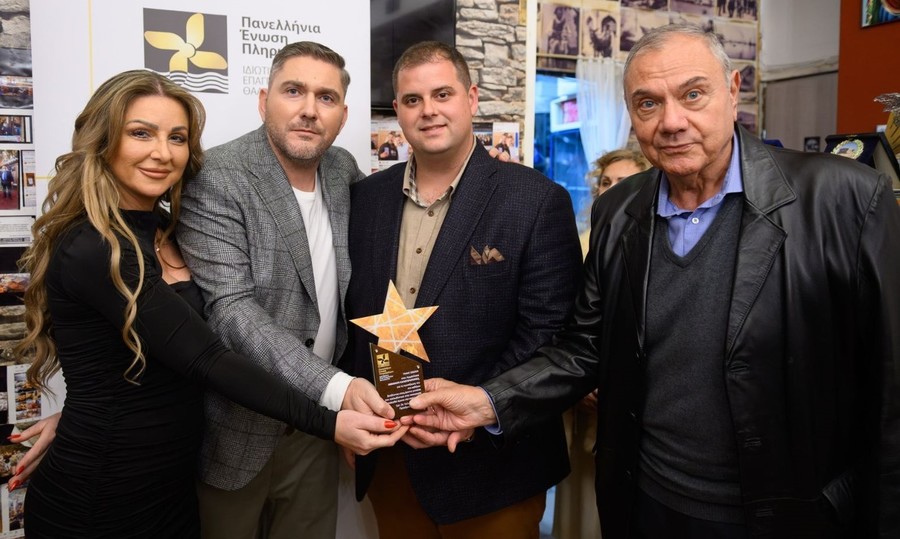 Όταν η στολή γίνεται ασπίδα ζωής – Βράβευση αστυνομικού στην Τρίπολη