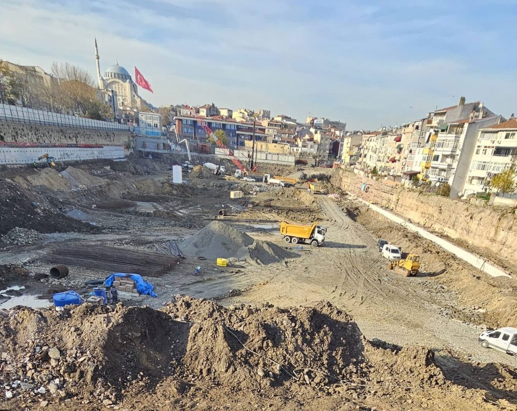 Στιγμιότυπο από τις εργασίες.