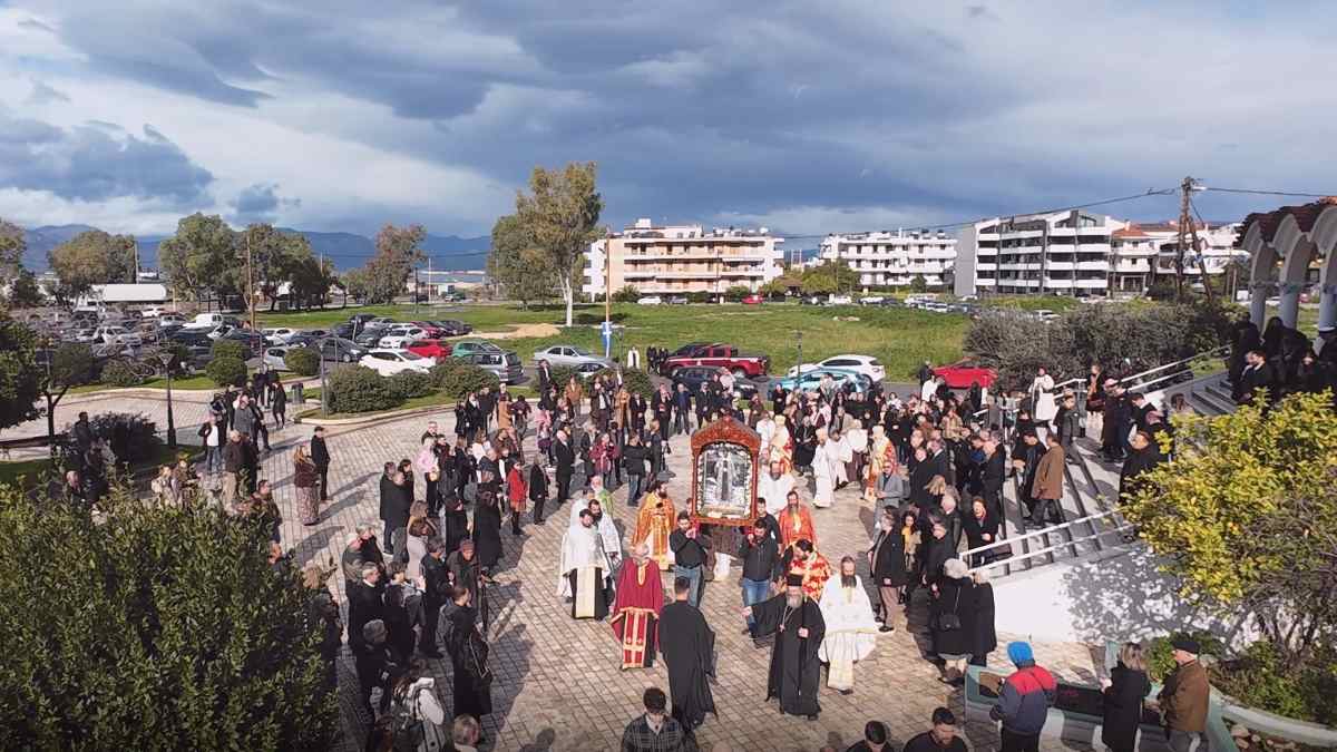 Ναύπλιο: Πολυαρχιερατική Θεία Λειτουργία και λιτάνευση της εικόνας του Αγίου Αναστασίου