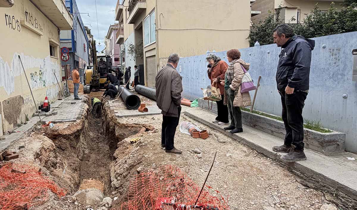 Άργος: Χρόνια αφανής διαρροή σε τσιμεντένιο αγωγό προκάλεσε καθίζηση