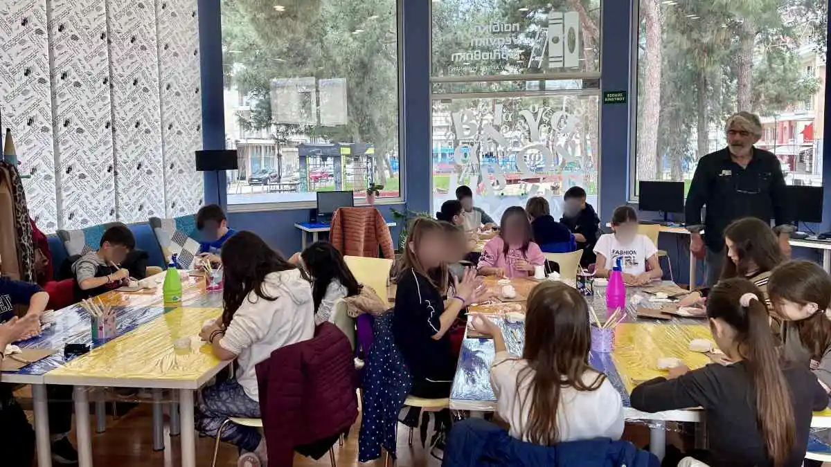 «Αγγειοπλάστες» για μια μέρα οι μαθητές του 4ου δημοτικου Ναυπλίου