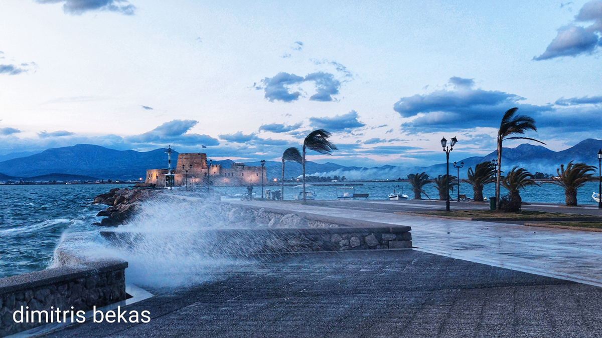 «Αγριεύει» ο καιρός στο Ναύπλιο