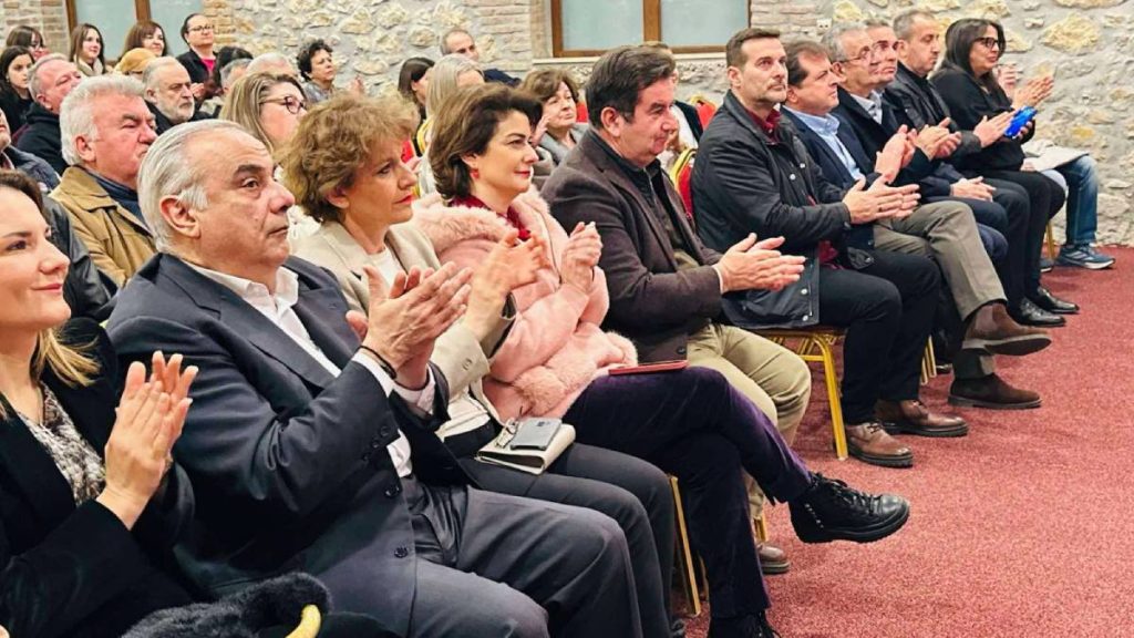 κοπή Πρωτοχρονιάτικης πίτας Δημοτικό Θέατρο και Φιλαρμονική Άργος