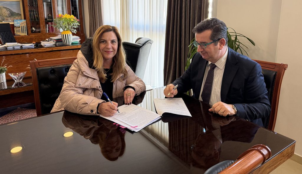 Μαλτέζος υπογραφή σύμβασης