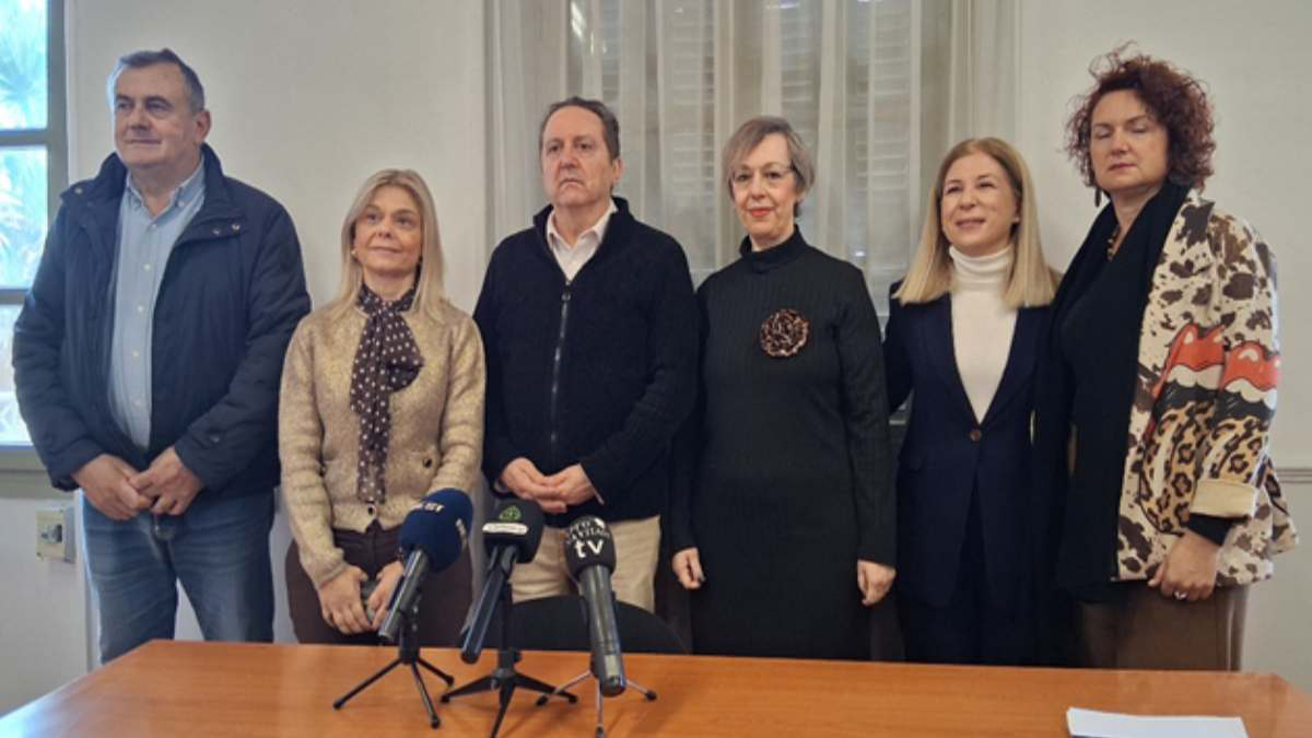 Μαθαίνοντας Ελληνικά στις Αγροτικές Φυλακές Τίρυνθας