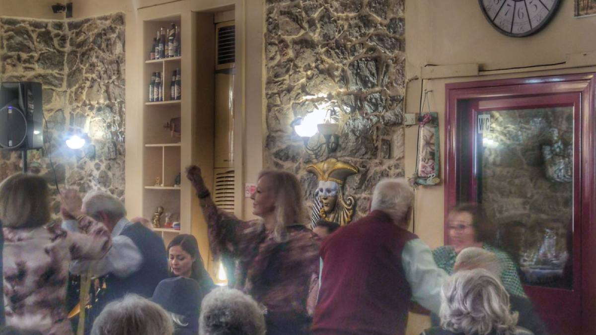 Ναύπλιο: Με κέφι, μουσική και… κρουαζιέρα η κοπή πίτας των Συνταξιούχων ΟΑΕΕ