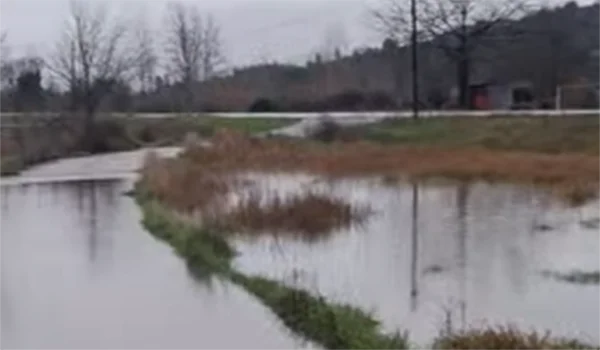 Συναγερμός στη Γορτυνία: Υπερχείλισε ο Λάδωνας – Σπίτια απειλούνται με πλημμύρα