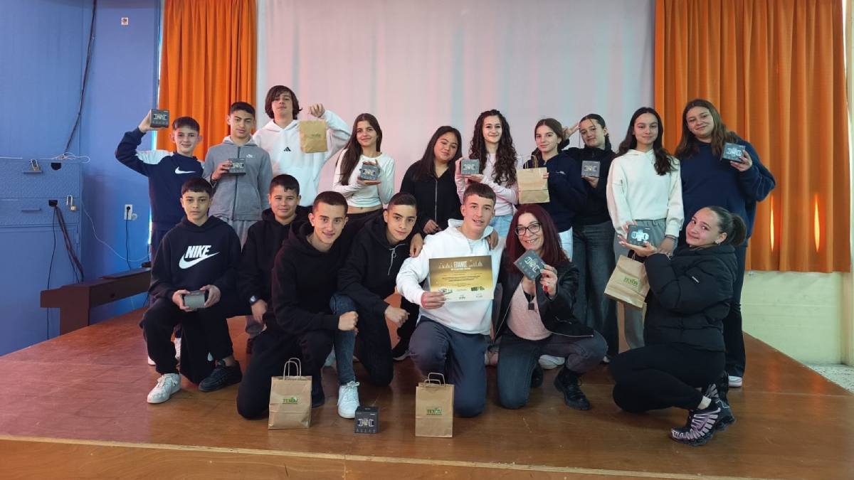 Διάκριση για το 1ο Γυμνάσιο Ναυπλίου: Μαθητές βραβεύτηκαν για την ανακύκλωση και κέρδισαν smartwatches