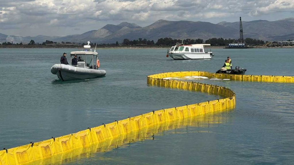 Άσκηση στο Λιμάνι Ναυπλίου