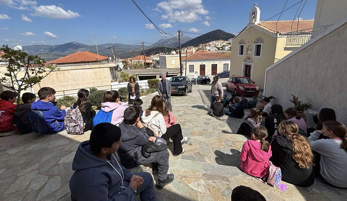 Οι μαθητές της Ερμιόνης στο Δημαρχείο για αφαλάτωση και τουριστικά QR Codes