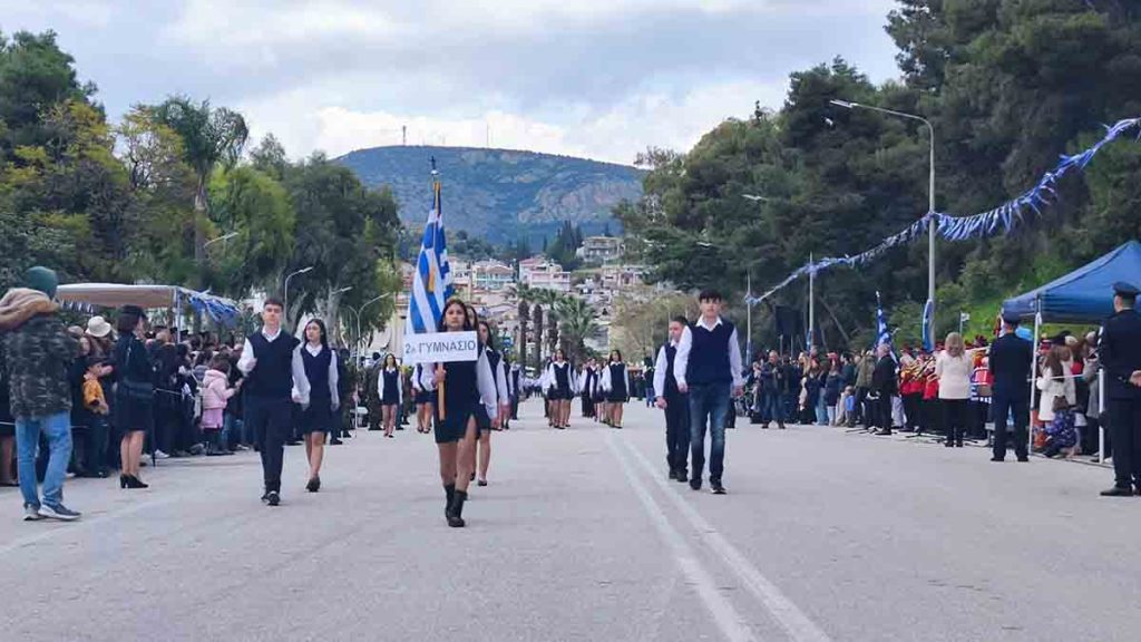 Παρέλαση 25ης Μαρτίου στο Ναύπλιο