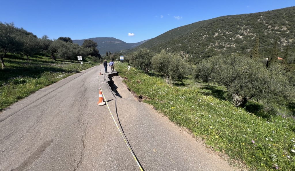 Έλεγχοι και παρεμβάσεις στο επαρχιακό οδικό δίκτυο Μεσσηνίας από την Περιφέρεια Πελοποννήσου λόγω κατολισθήσεων