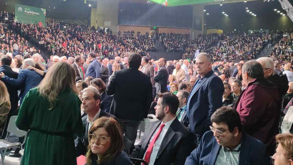 «Το ΠΑΣΟΚ είναι εδώ και επιστρέφει δυνατό»