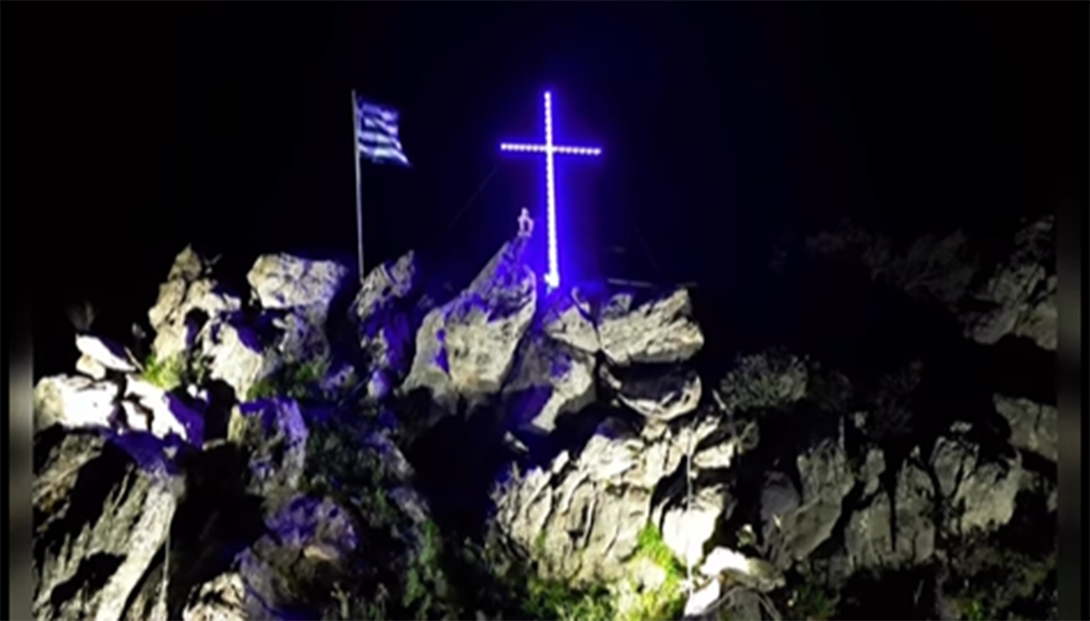 Λάμπει ξανά η κορυφή της Τροιζήνας