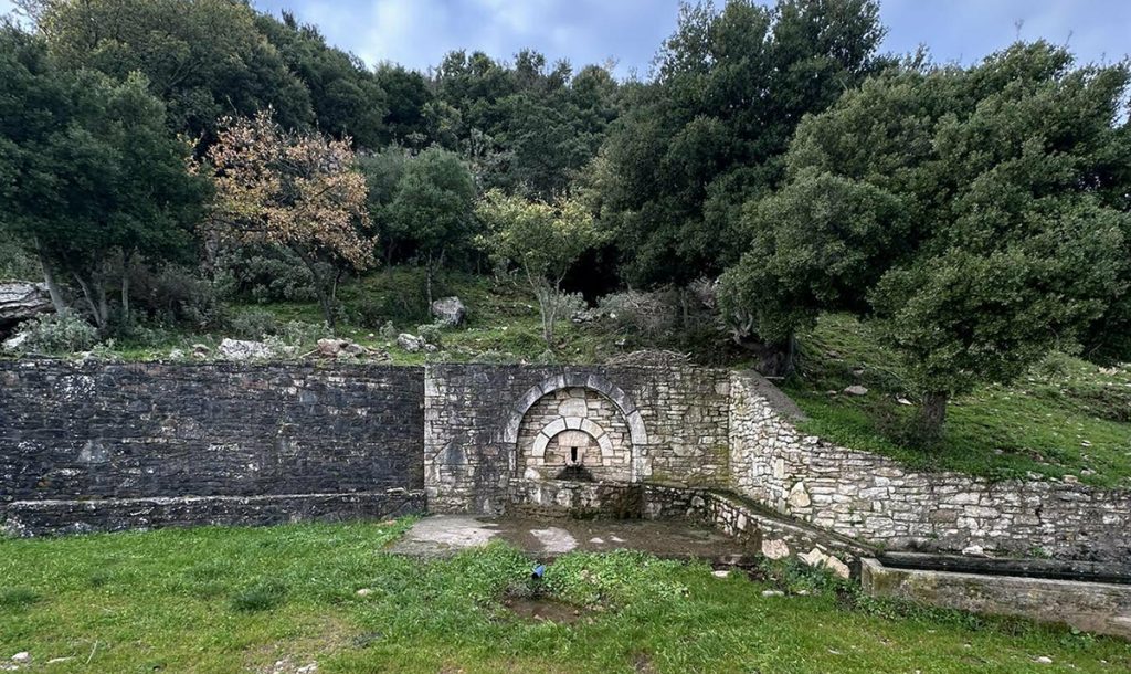 Τρύπες Δήμου Μεσσήνης