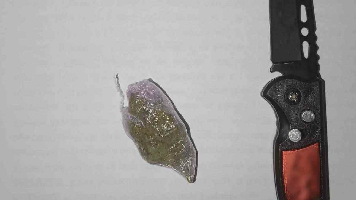 Κόρινθος: Συνελήφθη ανήλικος με ναρκωτικά και σουγιά