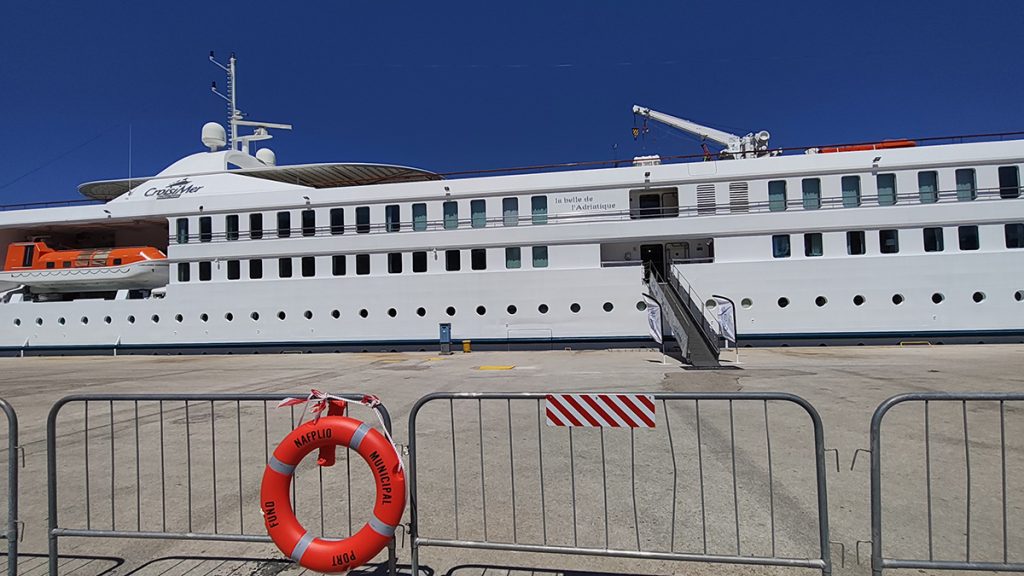 Κρουαζιερόπλοιο la belle de l'adriatique στο Ναύπλιο