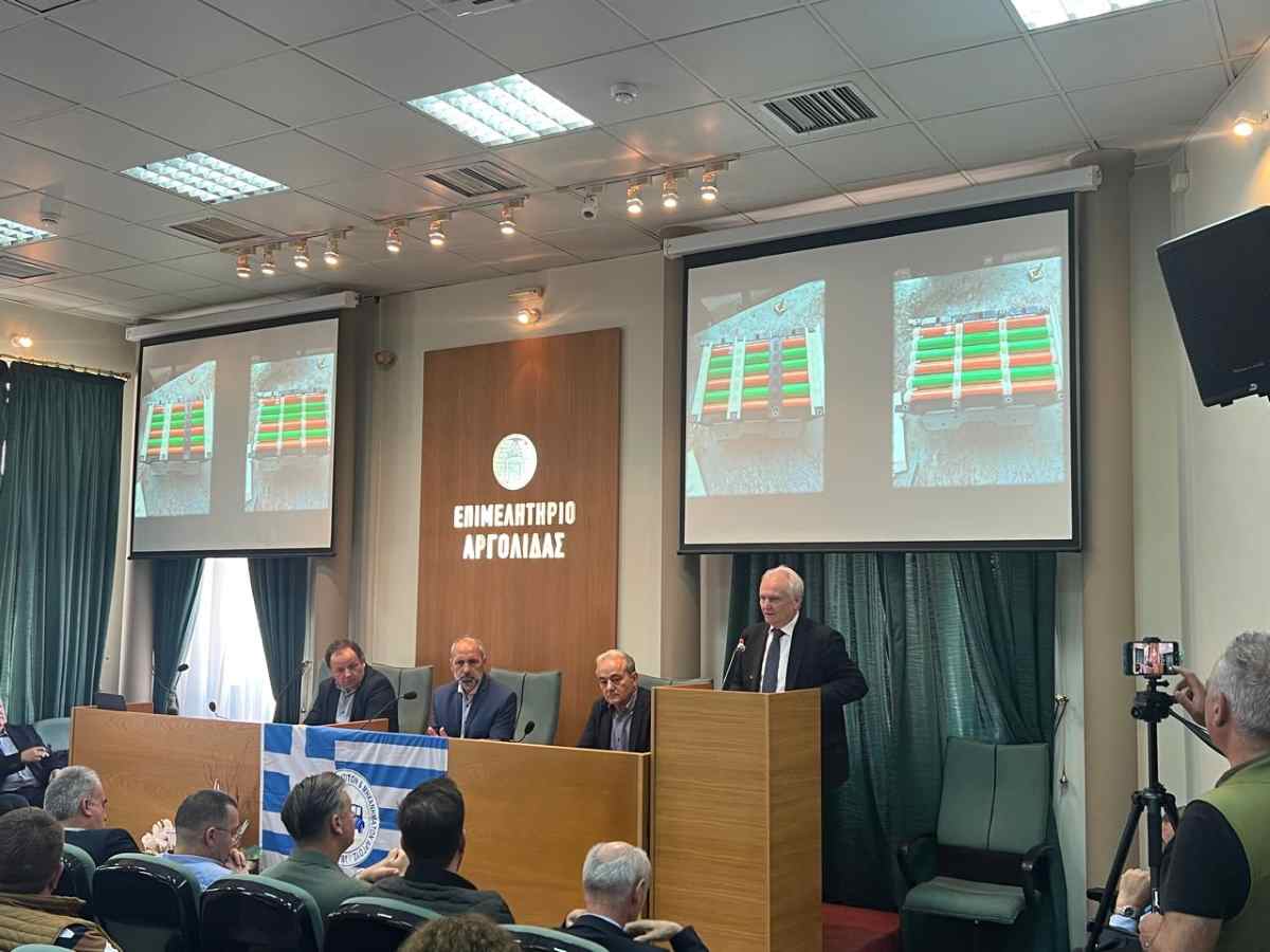 Απονομή βεβαιώσεων επιμόρφωσης του Σωματείου Αυτοκινήτων και Μηχανημάτων Άργους