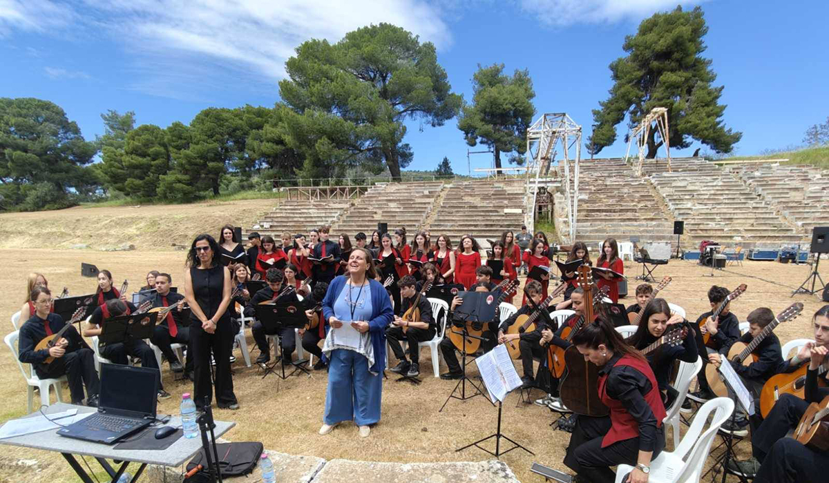 Μαθητές «ζωντάνεψαν» μουσικά το Αρχαίο Στάδιο της Επιδαύρου
