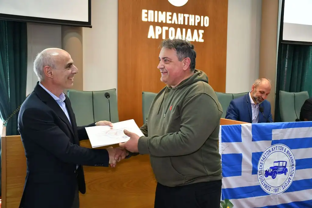 Πιστοποιήθηκαν οι πρώτοι 42 τεχνίτες οχημάτων υψηλής τάσης στην Αργολίδα