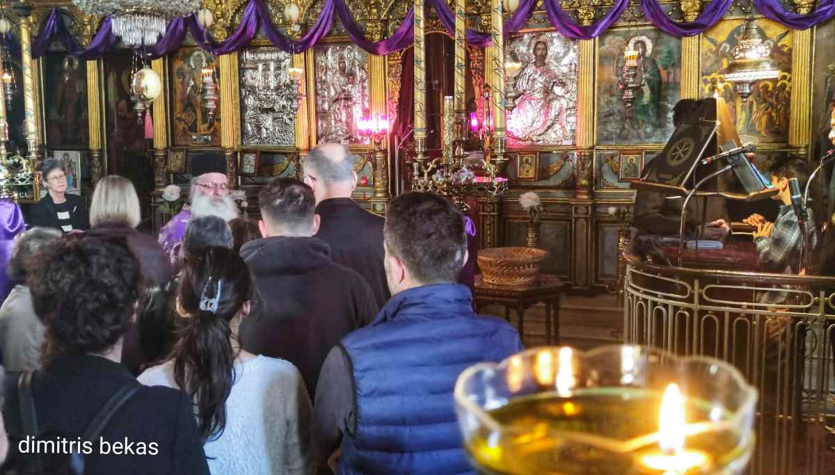 Μεγάλη Τετάρτη: Η Ακολουθία του Νιπτήρος και το Ιερό Ευχέλαιο