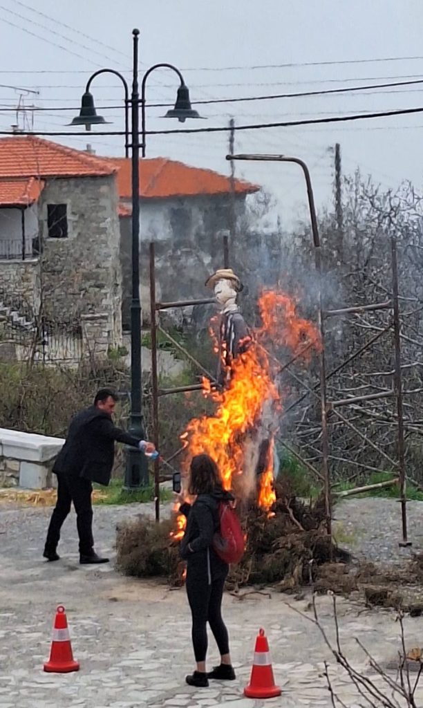 Κάψιμο Ιούδα στον Κοσμά Αρκαδίας Πάσχα 2026
