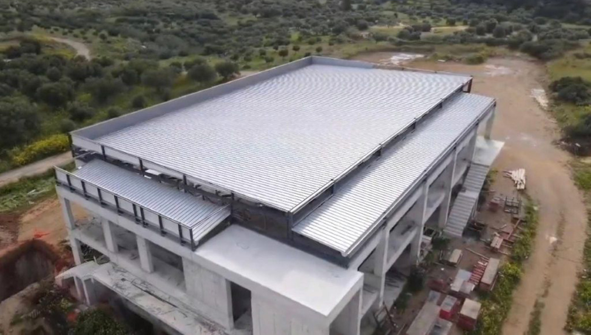 Λακωνία: Σάρκα και οστά παίρνει το νέο Κλειστό Γυμναστήριο στη Νεάπολη