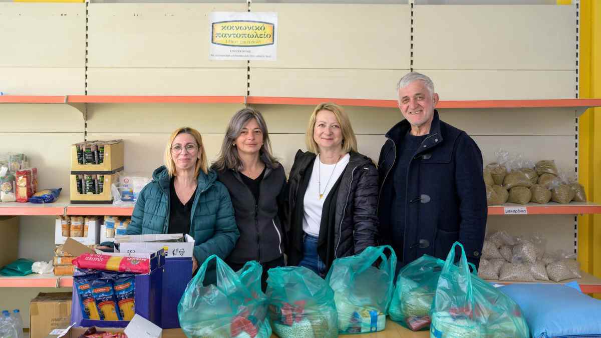 Δήμος Σικυωνίων: Πασχαλινή διανομή τροφίμων από το Κοινωνικό Παντοπωλείο