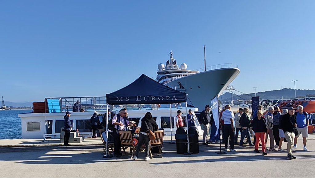 Κρουαζιερόπλοια στο Ναύπλιο Δευτέρα 20 Απριλίου 2026 Europa και Viking Vesta