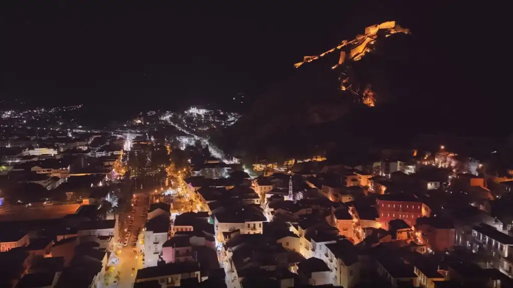 Ναύπλιο περιφορά συνάντηση επιταφίων Μεγάλη Παρασκευή 2026