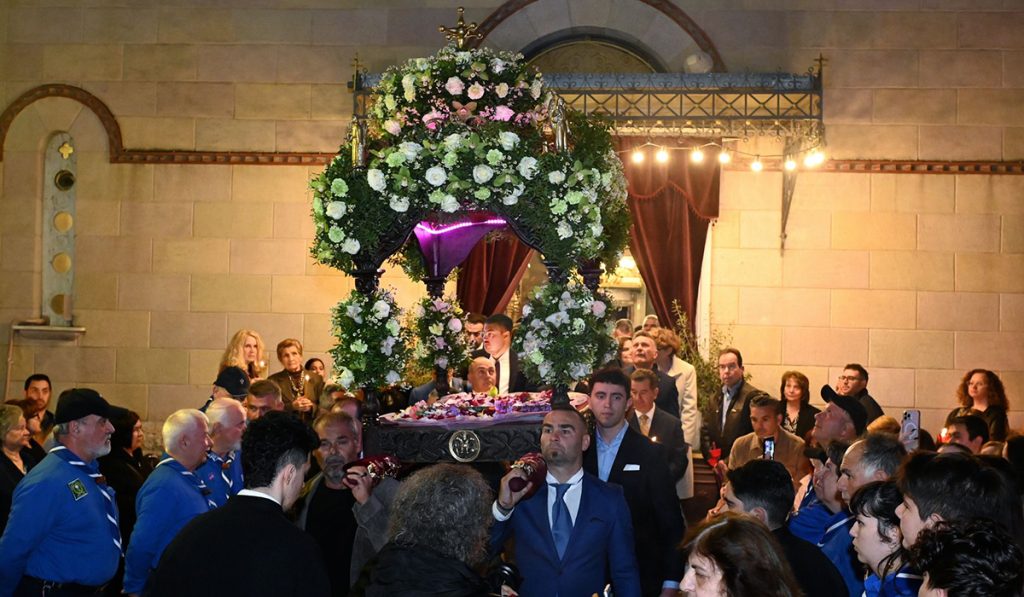 Άργος περιφορά συνάντηση επιταφίων Μεγάλη Παρασκευή 2026