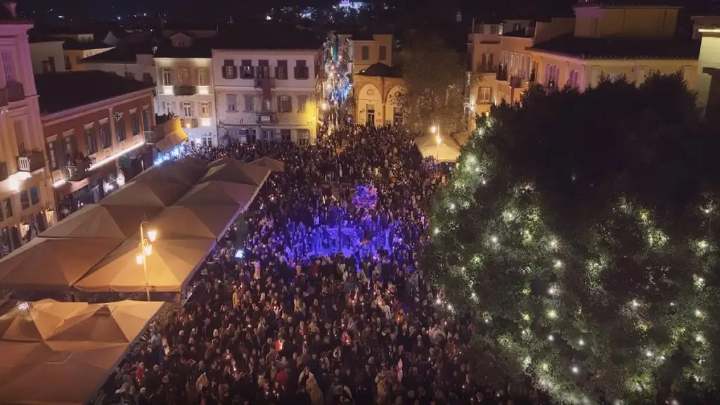 Ναύπλιο περιφορά συνάντηση επιταφίων Μεγάλη Παρασκευή 2026