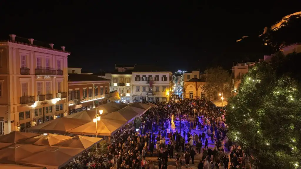 Ναύπλιο περιφορά συνάντηση επιταφίων Μεγάλη Παρασκευή 2026