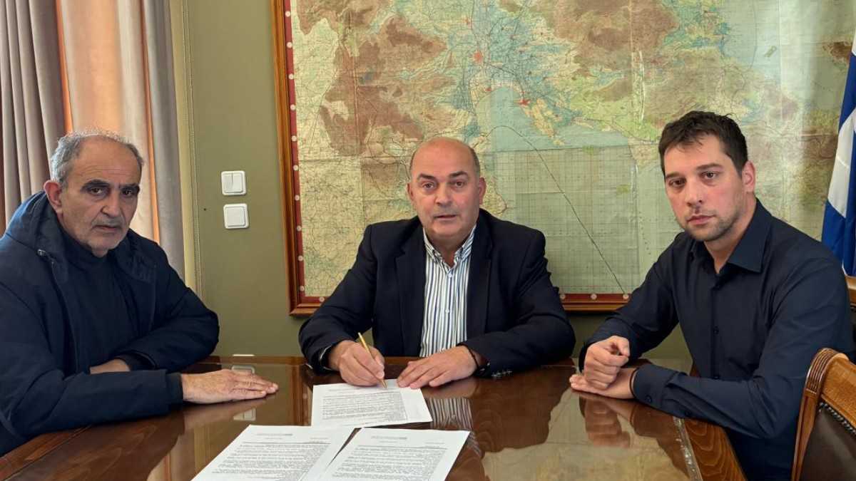 Ερμιονίδα: Υπεγράφη το έργο ηλεκτροφωτισμού για το Πόρτο Χέλι