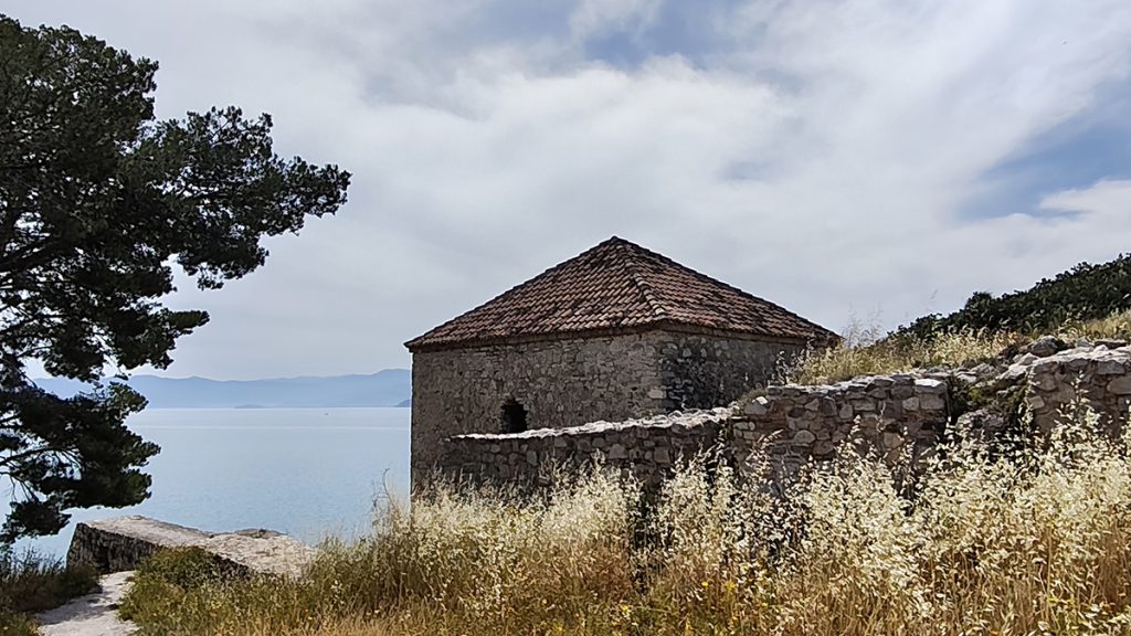Χορτάρια στην Ακροναυπλία