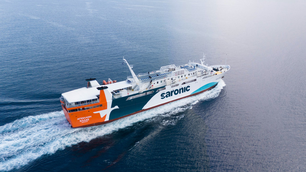 Πλοίο με 153 επιβάτες έχασε άγκυρα μεταξύ Μεθάνων και Πόρου
