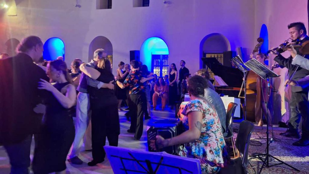 Αργεντίνικο τάνγκο στο Βουλευτικό, στο Ναύπλιο