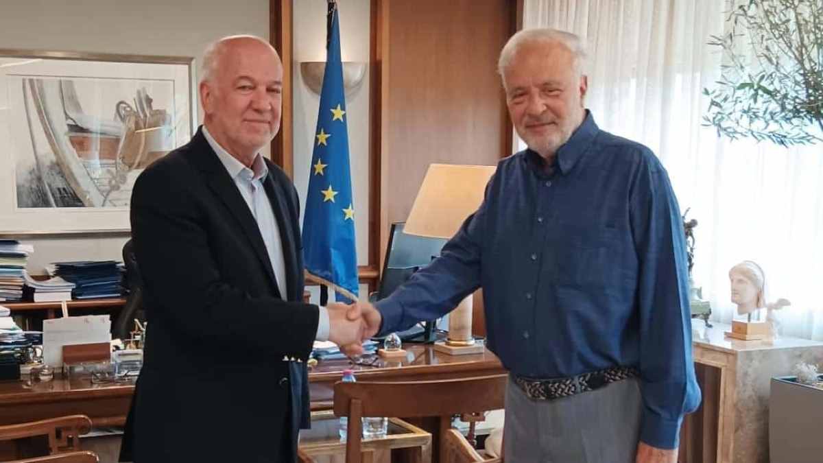 Σαραβάκος και Φλωρίδης αντάλλαξαν φιλοφρονήσεις