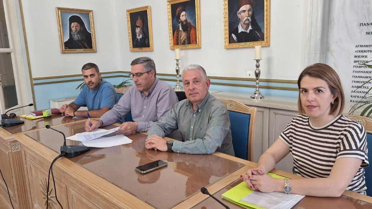 Υπεγράφη το έργο ηλεκτροφωτισμού κόμβων στην Επ. Οδό Τρίπολης – Άστρους