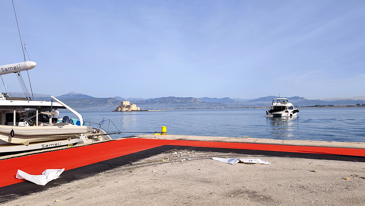 Όταν τα superyachts σαλπάρουν – Τα απομεινάρια του MEDYS στο Ναύπλιο