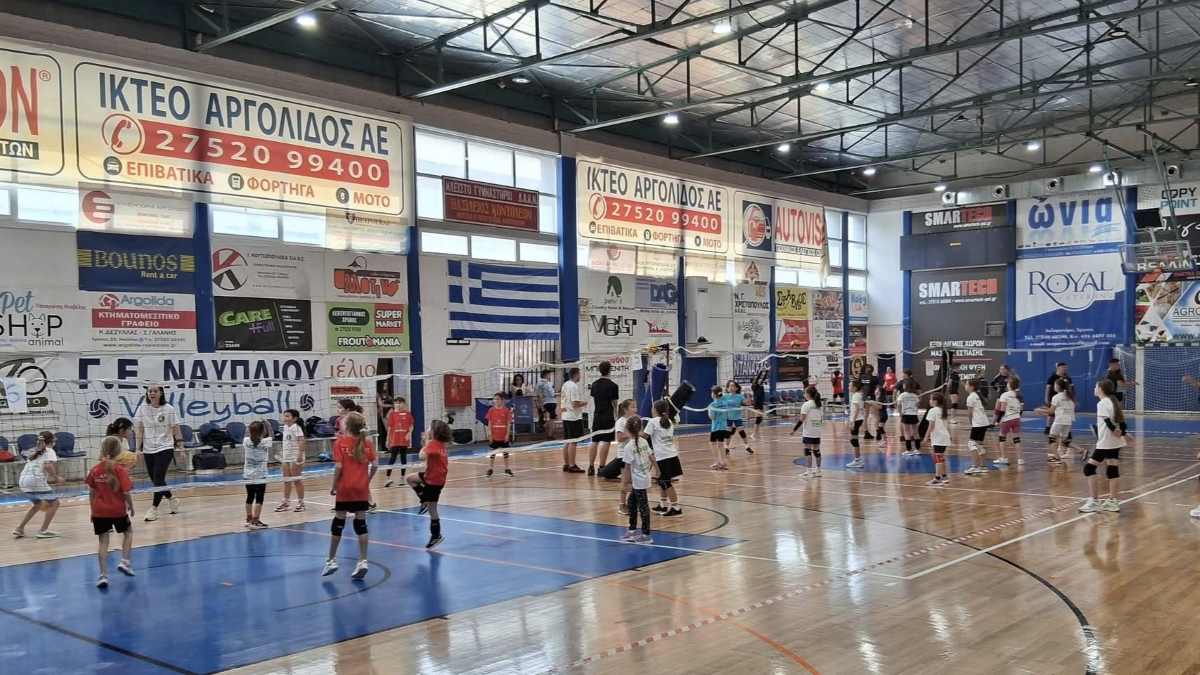 Ναύπλιο: Μεγάλη γιορτή του μίνι βόλεϊ με εκατοντάδες χαμόγελα