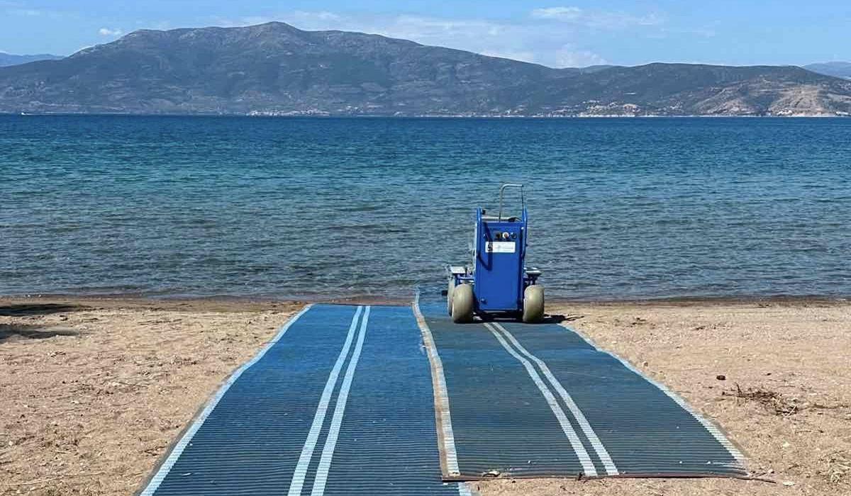 Ναύπλιο: Η Καραθώνα πλήρως προσβάσιμη για ΑΜΕΑ με Seatrac