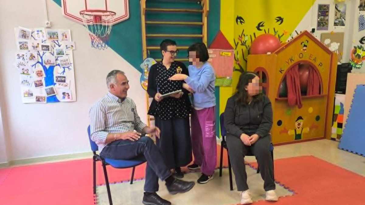 Αρκαδία: Τα παιδιά του ΚΔΑΠ ΑμεΑ πήραν συνέντευξη από τον Γ. Τρουπή