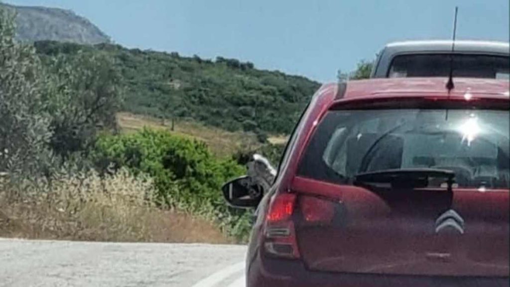 odigos me podi kai xeri