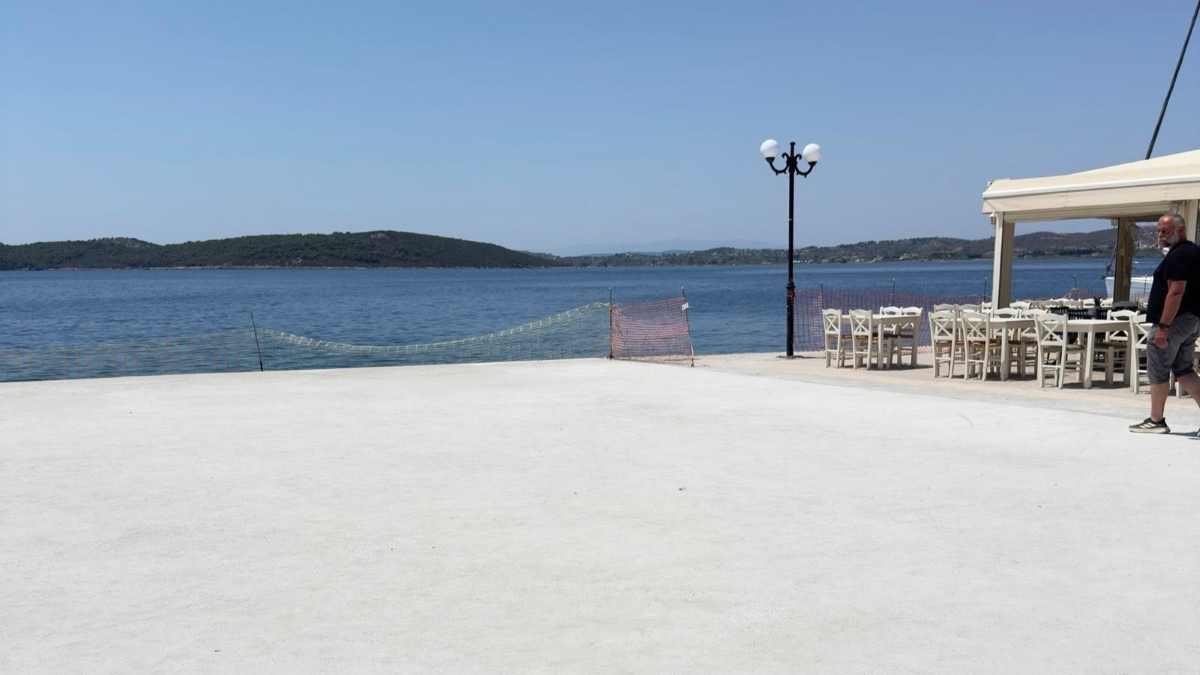Ερμιόνη: Ολοκληρώθηκε η ανάπλαση στα Μανδράκια με νέο κρηπίδωμα
