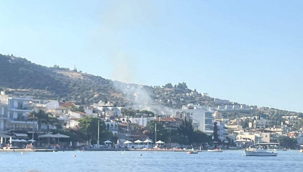 Φωτιά στο Τολό
