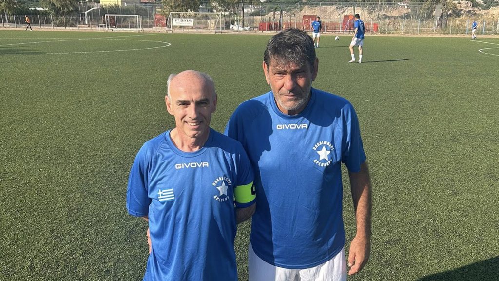Ο Γιώργος Γαβρήλος στο γήπεδο του Δρεπάνου