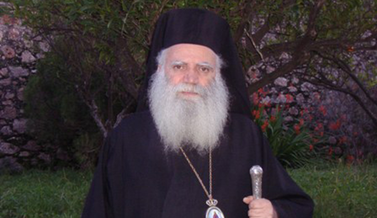 Ο Μητροπολίτης Κυθήρων δίνει την αύξησή του για στέγες γιατρών και δασκάλων