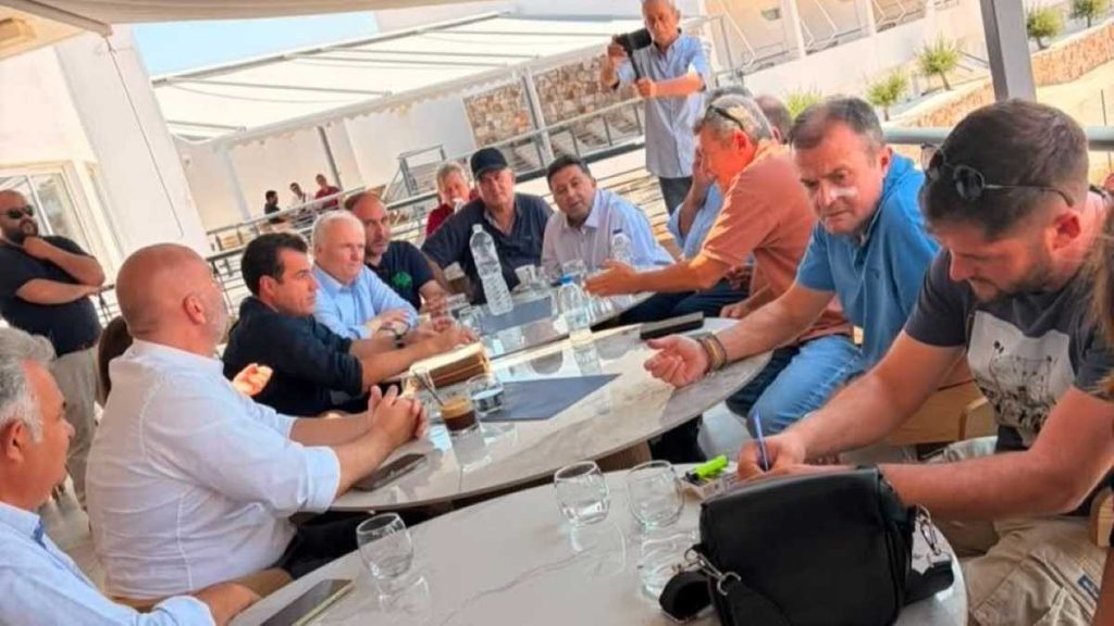 Πλέυρης καφέ Ναυπλιο
