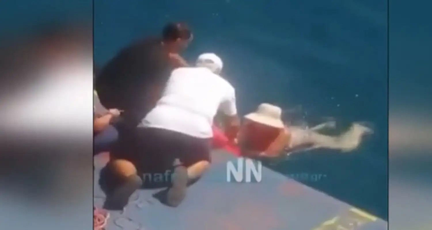 Ρίο: 70χρονη διασώθηκε από πλήρωμα φέριμποτ στη γραμμή Αντιρρίου (Βίντεο)